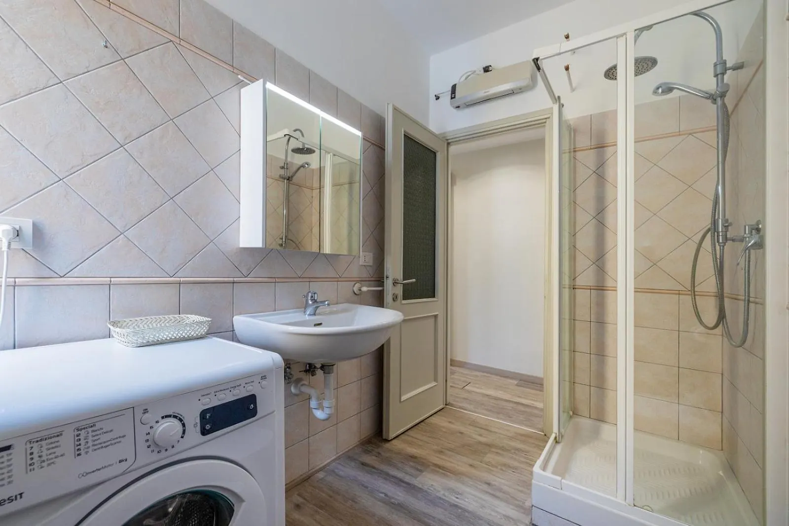 Casa Vacanze Holiday Home Finale Ligure